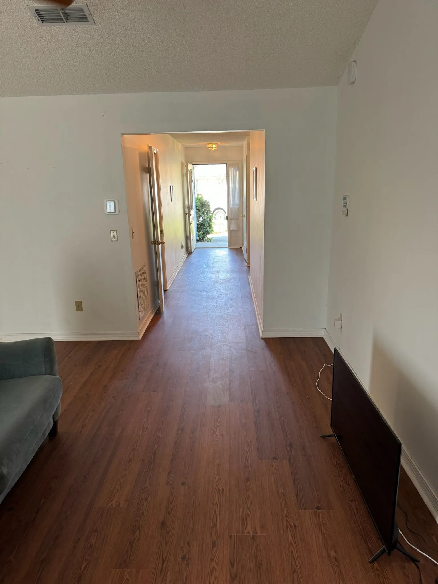 Entryway flooring contractor near me